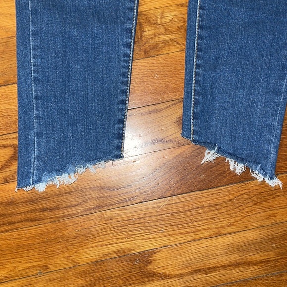 NWT Leviโs High Rise Skinny Jeans Size 29x30 - Picture 10 of 12